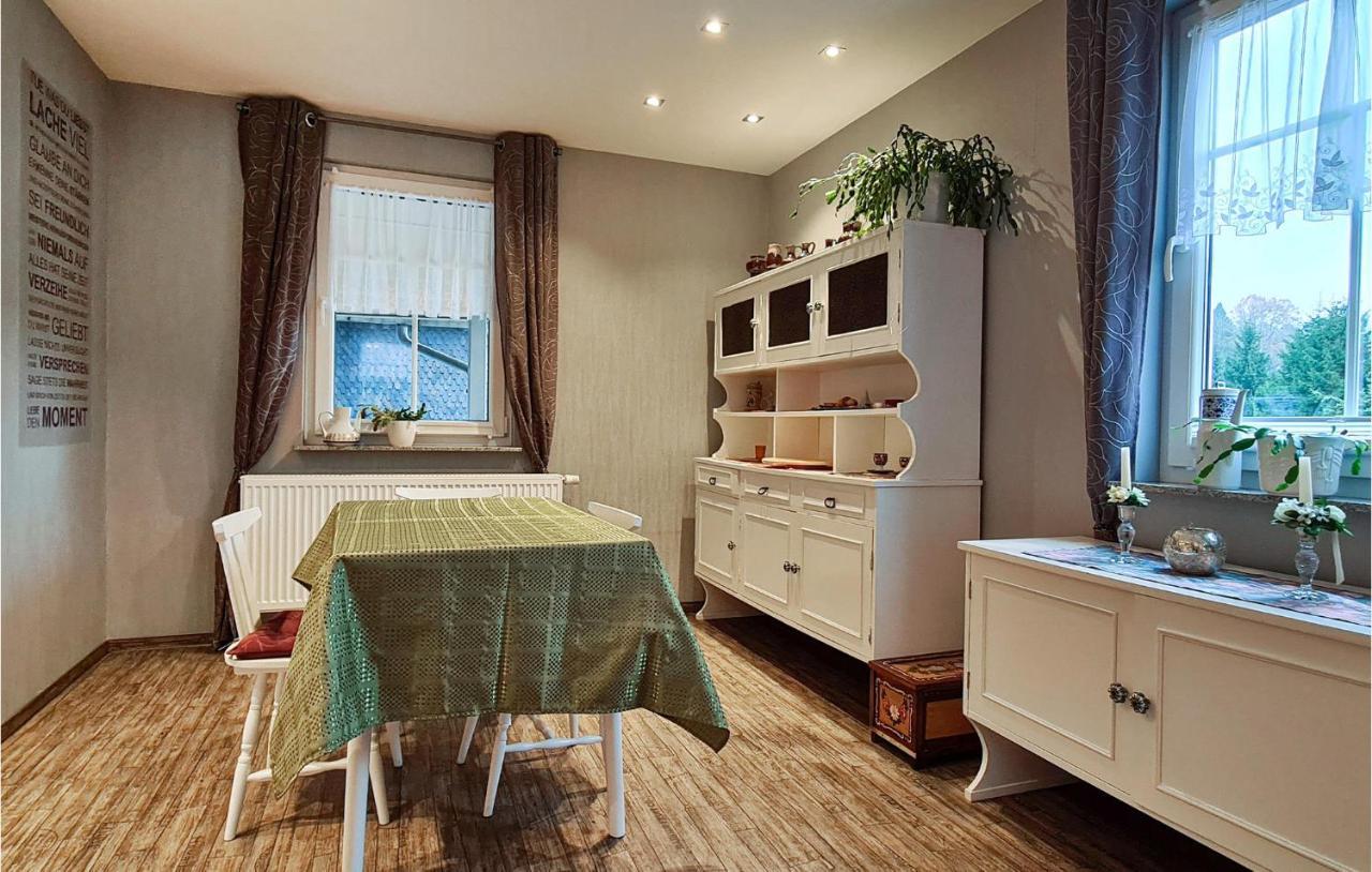 2 Bedroom Cozy Apartment In Suhl Exterior photo